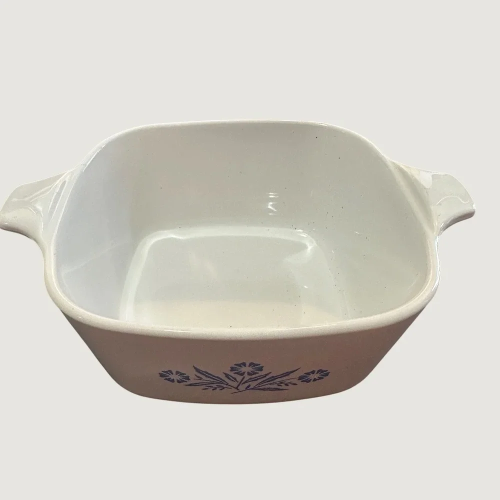 Vintage CorningWare P-43-B Cornflower 2 3/4 Cup Casserole 1969-1972 No Lid USA